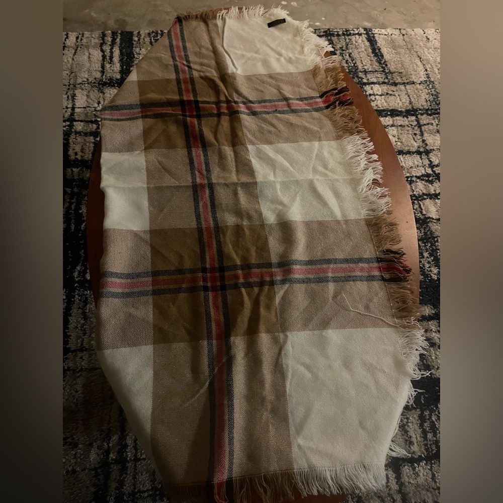 Plaid Fringe Oblong Scarf in Cream and Tan